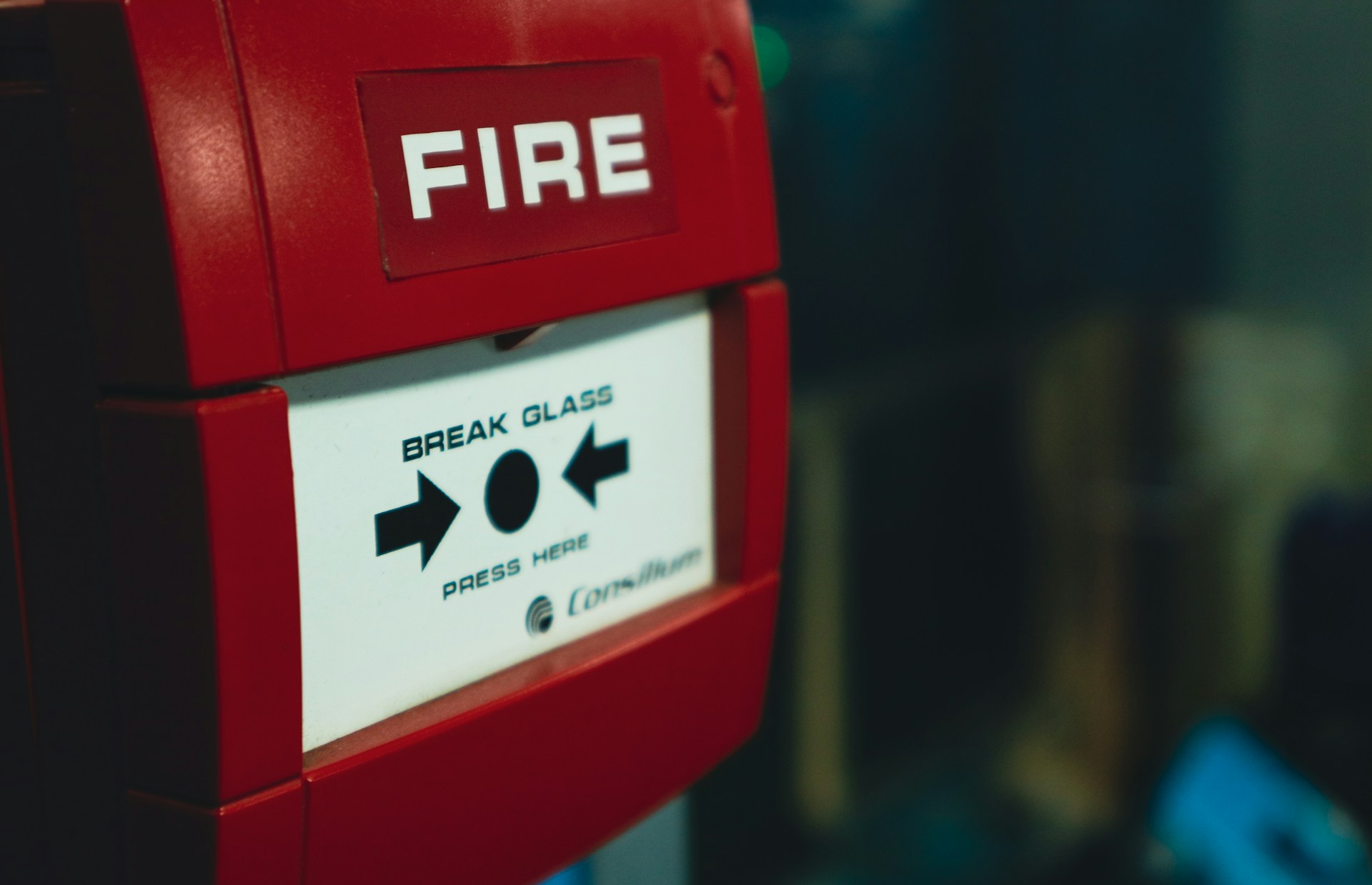 Sistem Fire Alarm Addressable vs Conventional: Mana yang Tepat?